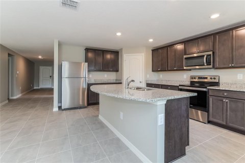 Casa en alquiler en Mascotte, Florida, 5 dormitorios, 180.6 m2 № 1843391 - foto 5