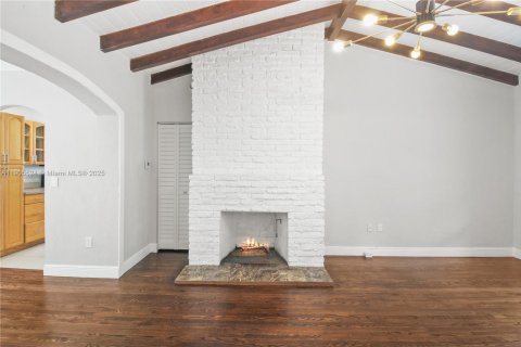 Снять в аренду виллу или дом в Майами, Флорида 3 спальни, 128.58м2, № 1956814 - фото 5