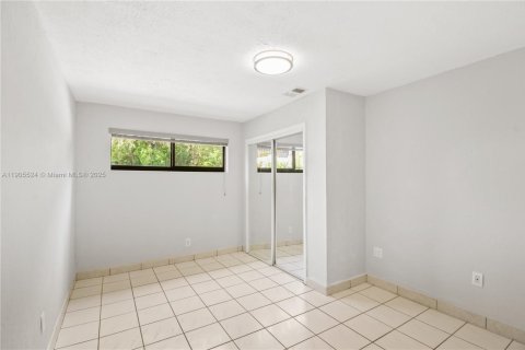 Снять в аренду виллу или дом в Майами, Флорида 3 спальни, 128.58м2, № 1956814 - фото 23