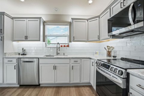 Villa ou maison à vendre à The Villages, Floride: 3 chambres, 129.32 m2 № 2428920 - photo 6