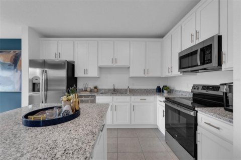 Townhouse in Davenport, Florida 3 bedrooms, 134.8 sq.m. № 1827393 - photo 12
