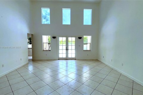 House in Palmetto Bay, Florida 4 bedrooms, 231.33 sq.m. № 1874733 - photo 5