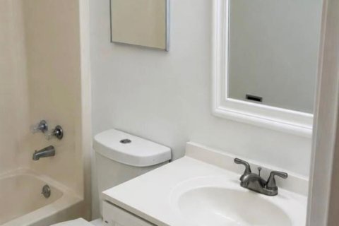 Condo in Lake Worth, Florida, 2 bedrooms  № 2081473 - photo 7