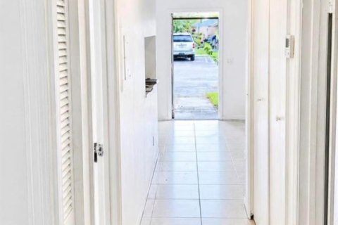 Condo in Lake Worth, Florida, 2 bedrooms  № 2081473 - photo 5