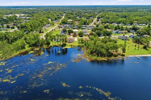 Casa en venta en Deltona, Florida, 4 dormitorios, 236.16 m2 № 2215809 - foto 24