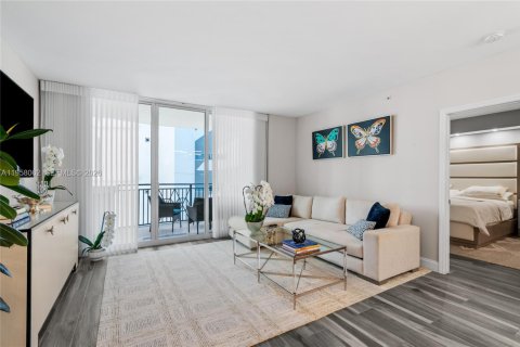 Купить кондоминиум в Санни-Айлс-Бич, Флорида 2 спальни, 111.48м2, № 2024432 - фото 12