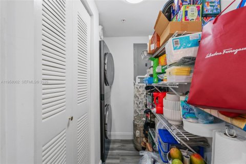 Купить кондоминиум в Санни-Айлс-Бич, Флорида 2 спальни, 111.48м2, № 2024432 - фото 14