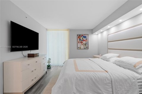 Купить кондоминиум в Санни-Айлс-Бич, Флорида 2 спальни, 111.48м2, № 2024432 - фото 28