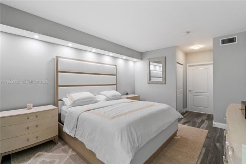 Купить кондоминиум в Санни-Айлс-Бич, Флорида 2 спальни, 111.48м2, № 2024432 - фото 30