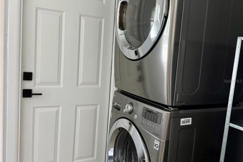 Villa ou maison à louer à Tampa, Floride: 3 chambres, 125.79 m2 № 1906098 - photo 4