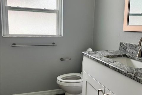 Villa ou maison à louer à Tampa, Floride: 3 chambres, 125.79 m2 № 1906098 - photo 9