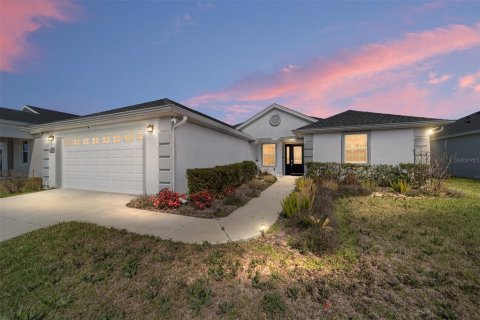 House in Ocala, Florida 3 bedrooms, 141.86 sq.m. № 1527981 - photo 5