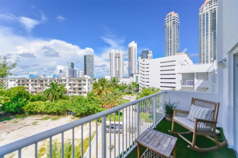 Copropriété à vendre à Sunny Isles Beach, Floride: 2 chambres, 133.78 m2 № 2013508 - photo 30