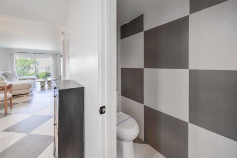 Copropriété à vendre à Sunny Isles Beach, Floride: 2 chambres, 133.78 m2 № 2013508 - photo 16