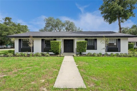 Villa ou maison à Altamonte Springs, Floride 3 chambres, 148.27 m2 № 2113218