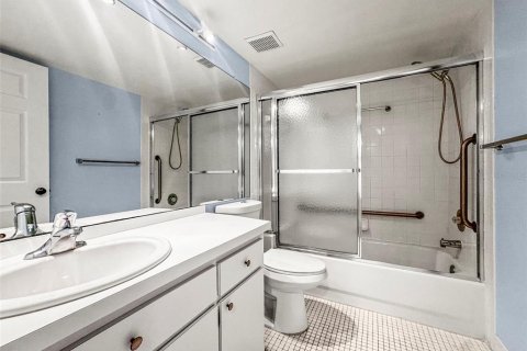 Condo in Clearwater, Florida, 3 bedrooms  № 2099480 - photo 22