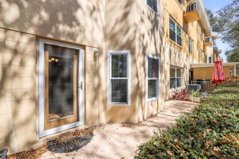 Condo in Clearwater, Florida, 3 bedrooms  № 2099480 - photo 27