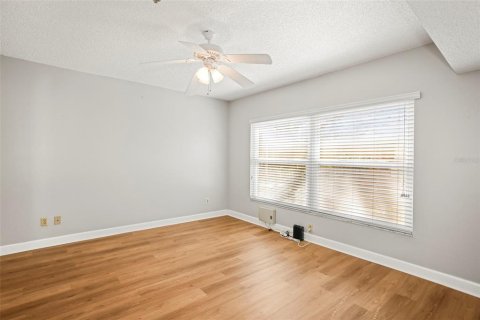 Condo in Clearwater, Florida, 3 bedrooms  № 2099480 - photo 14