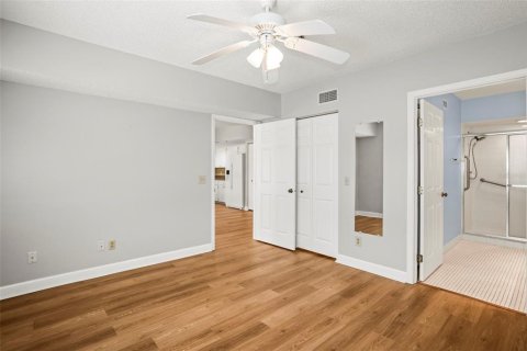 Condo in Clearwater, Florida, 3 bedrooms  № 2099480 - photo 12
