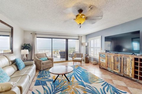 Condo in Indian Shores, Florida, 2 bedrooms № 2218444 - photo 3