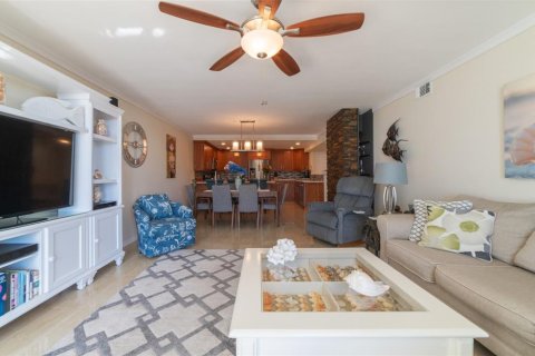 Condominio en venta en Clearwater, Florida, 2 dormitorios, 120.59 m2 № 2093233 - foto 15