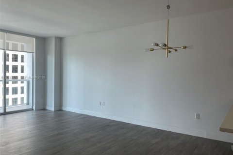 Купить кондоминиум в Майами, Флорида 1 спальня, 68.56м2, № 2145836 - фото 15