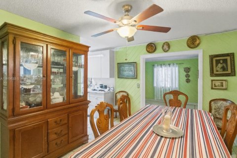 Купить виллу или дом в Норт-Лодердейл, Флорида 3 спальни, 160.81м2, № 1974766 - фото 10