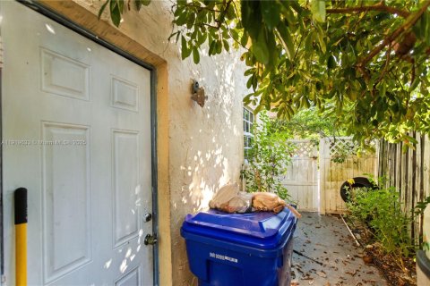 Купить виллу или дом в Норт-Лодердейл, Флорида 3 спальни, 160.81м2, № 1974766 - фото 27