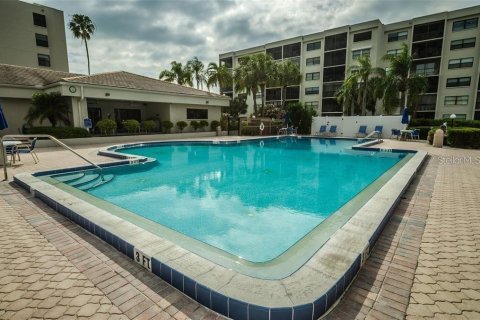 Condominio en alquiler en South Pasadena, Florida, 1 dormitorio, 81.29 m2 № 2111130 - foto 28