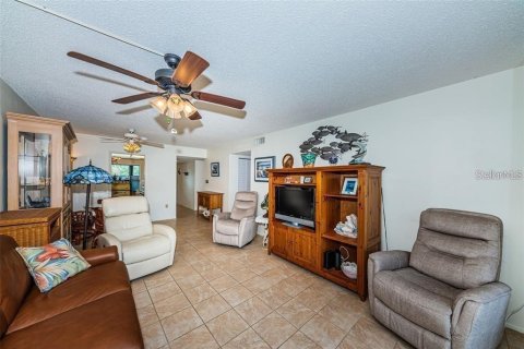 Condominio en alquiler en South Pasadena, Florida, 1 dormitorio, 81.29 m2 № 2111130 - foto 12