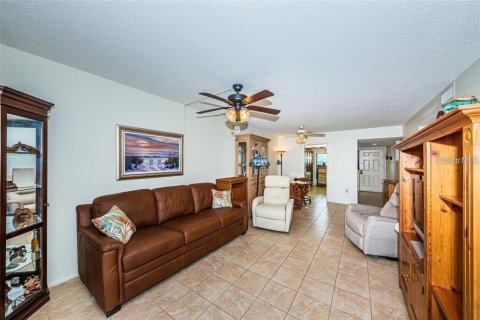 Condominio en alquiler en South Pasadena, Florida, 1 dormitorio, 81.29 m2 № 2111130 - foto 11