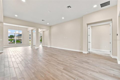 Casa en venta en Apopka, Florida, 4 dormitorios, 280.75 m2 № 2237193 - foto 30