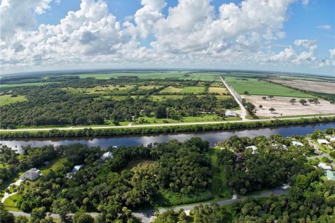 Land in Indiantown, Florida № 2130616 - photo 11