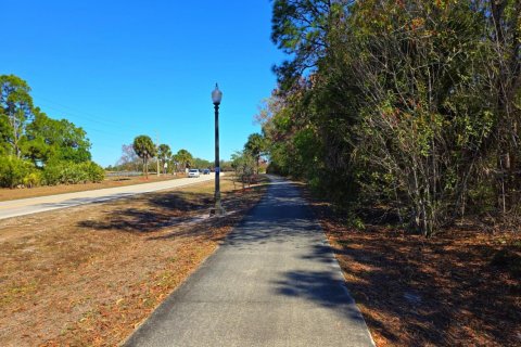 Propiedad comercial en venta en Port St. Lucie, Florida № 2245483 - foto 8