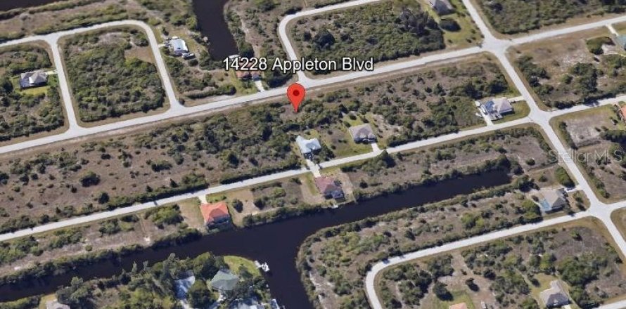 Land in Port Charlotte, Florida № 2160765