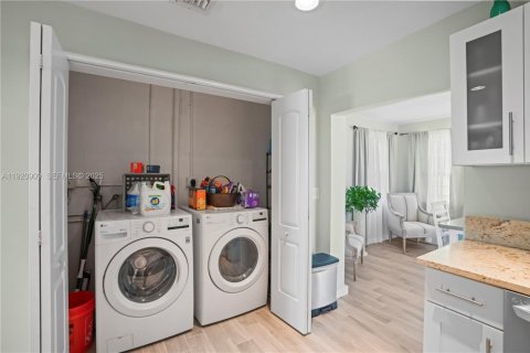 Casa en venta en Boynton Beach, Florida, 2 dormitorios, 94.02 m2 № 1976411 - foto 24