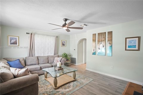 Casa en venta en Boynton Beach, Florida, 2 dormitorios, 94.02 m2 № 1976411 - foto 6