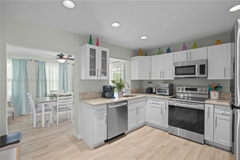 Casa en venta en Boynton Beach, Florida, 2 dormitorios, 94.02 m2 № 1976411 - foto 12