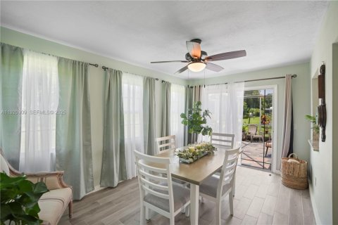 Casa en venta en Boynton Beach, Florida, 2 dormitorios, 94.02 m2 № 1976411 - foto 9