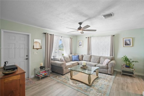Casa en venta en Boynton Beach, Florida, 2 dormitorios, 94.02 m2 № 1976411 - foto 7