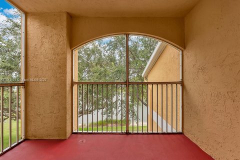 Condo in Oakland Park, Florida, 1 bedroom  № 1838706 - photo 21