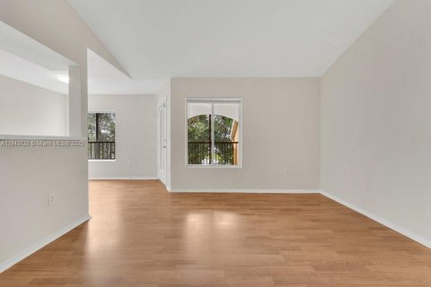 Condo in Oakland Park, Florida, 1 bedroom  № 1838706 - photo 10