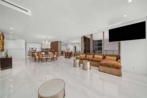 Copropriété à louer à Bal Harbour, Floride: 3 chambres, 261.33 m2 № 1868473 - photo 5