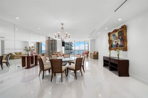 Copropriété à louer à Bal Harbour, Floride: 3 chambres, 261.33 m2 № 1868473 - photo 4