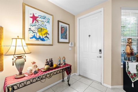 Townhouse in Miramar, Florida 3 bedrooms, 188.96 sq.m. № 1763082 - photo 9