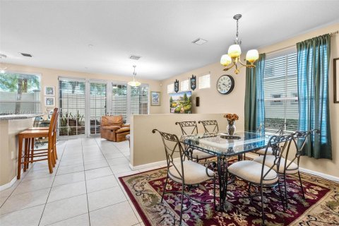 Townhouse in Miramar, Florida 3 bedrooms, 188.96 sq.m. № 1763082 - photo 12