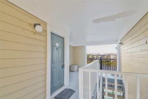 Condo in Tampa, Florida, 1 bedroom  № 2093767 - photo 2