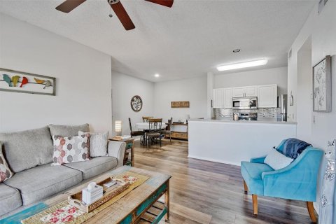 Condo in Tampa, Florida, 1 bedroom  № 2093767 - photo 10