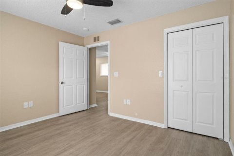 Immobilier commercial à vendre à Spring Hill, Floride: 6 chambres, 239.13 m2 № 2426027 - photo 18