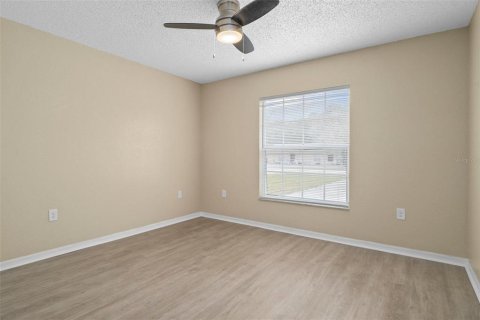 Immobilier commercial à vendre à Spring Hill, Floride: 6 chambres, 239.13 m2 № 2426027 - photo 17